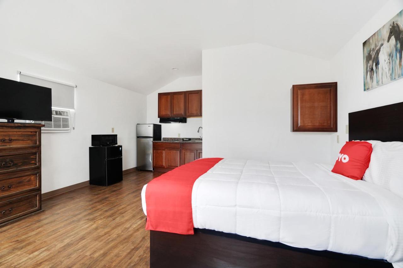 The Resource Inn -Big Lake Tx Extérieur photo
