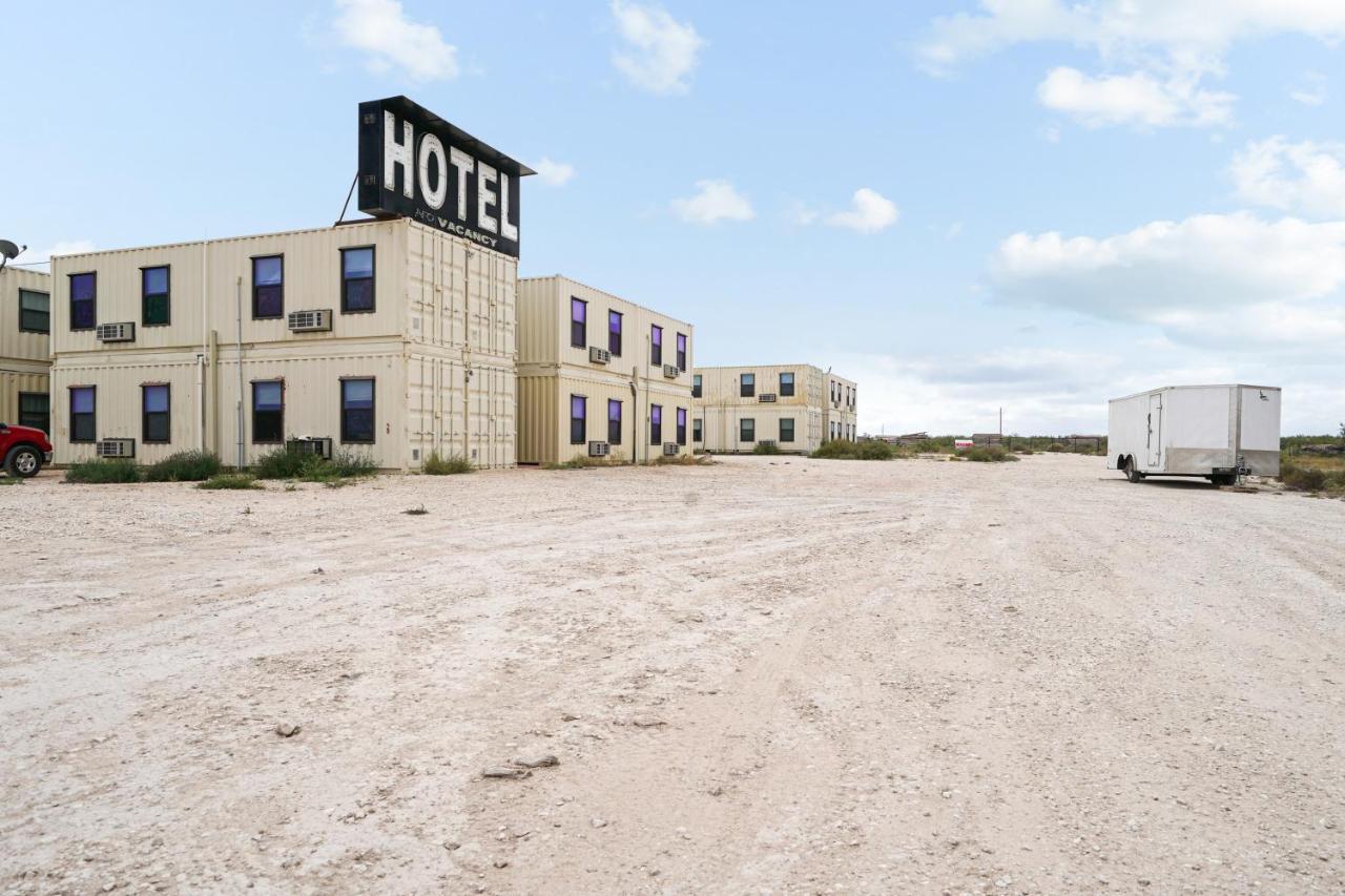 The Resource Inn -Big Lake Tx Extérieur photo