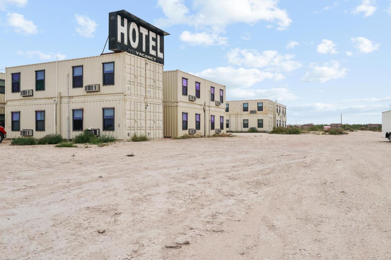 The Resource Inn -Big Lake Tx Extérieur photo