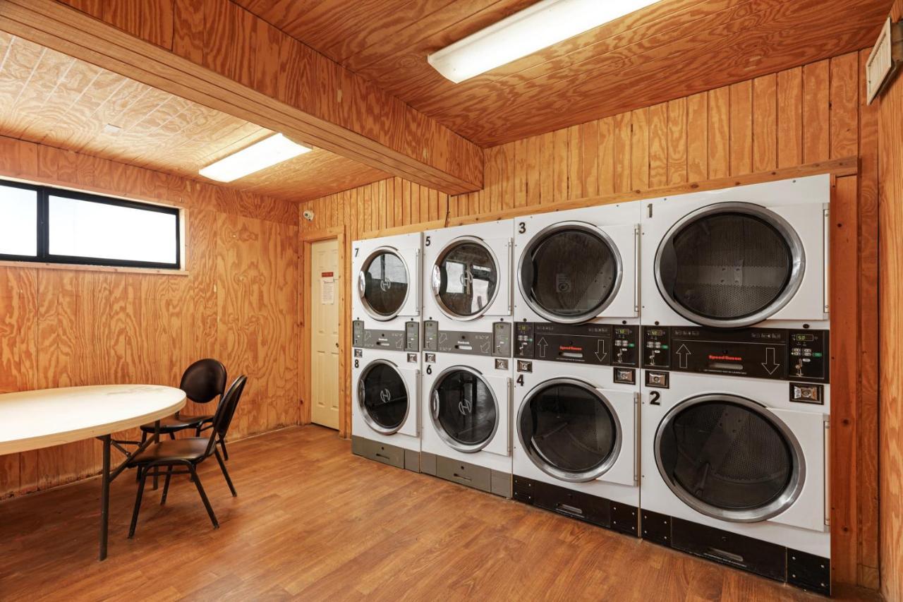 The Resource Inn -Big Lake Tx Extérieur photo