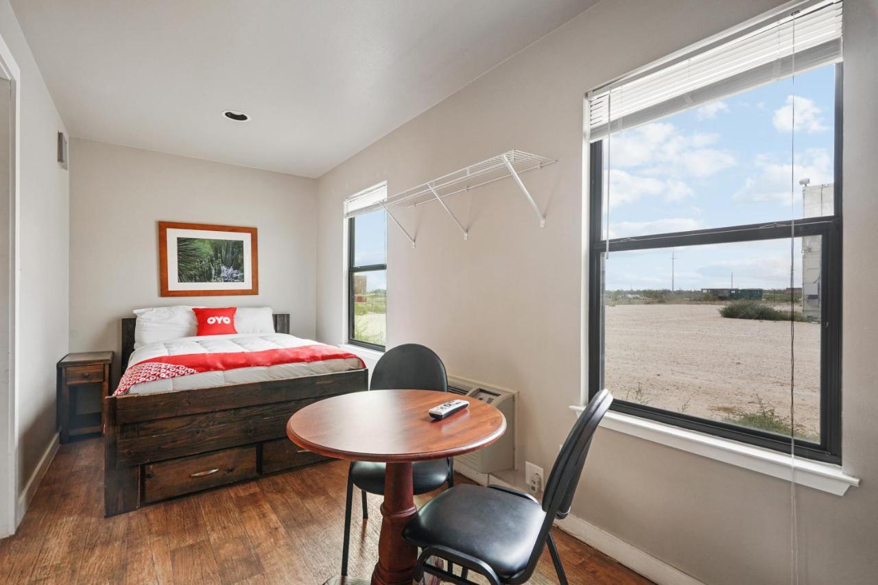 The Resource Inn -Big Lake Tx Extérieur photo