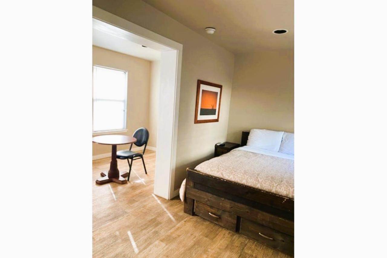 The Resource Inn -Big Lake Tx Extérieur photo